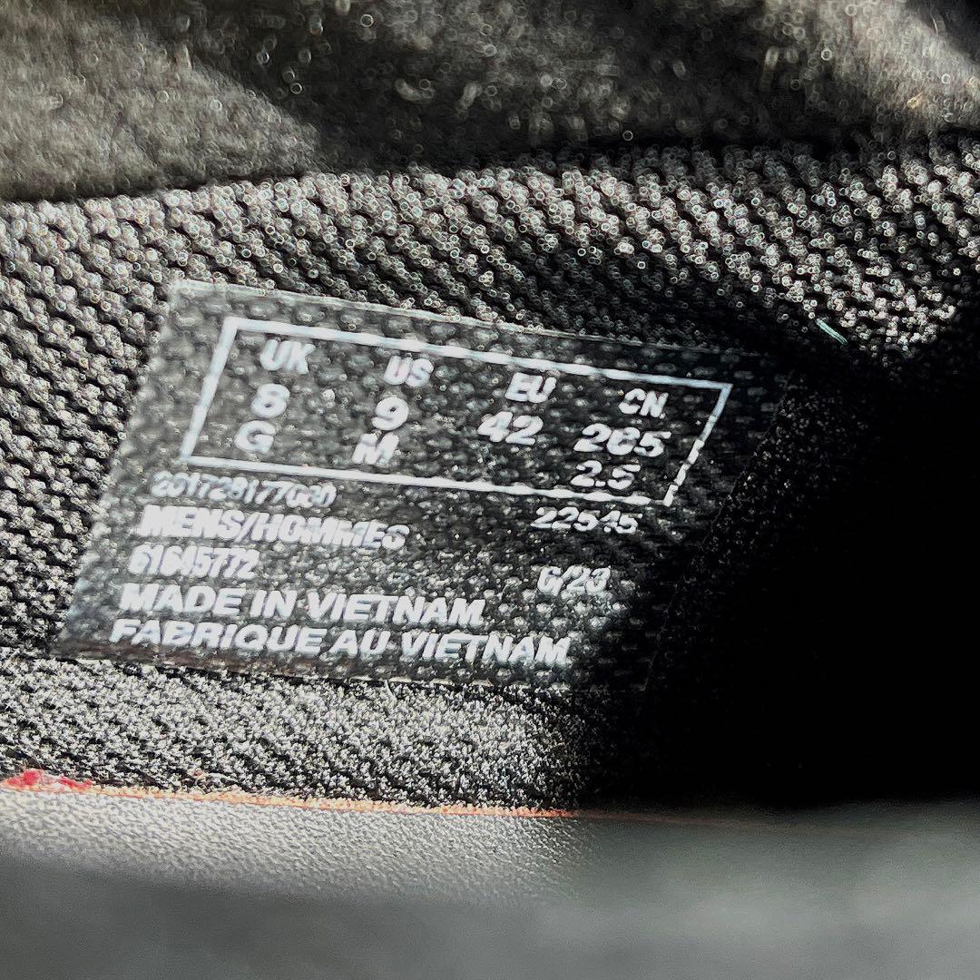 Clarks ワラビー EVO WP