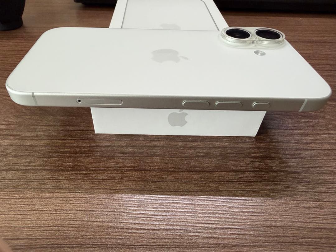 iphone 16 256gb ホワイト SIMフリー