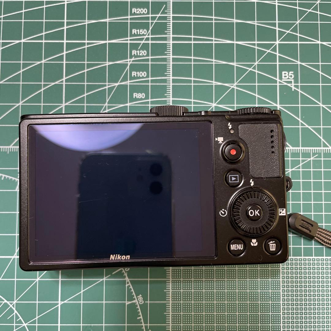 Nikon coolpix p300 (フラッシュ問題あり)