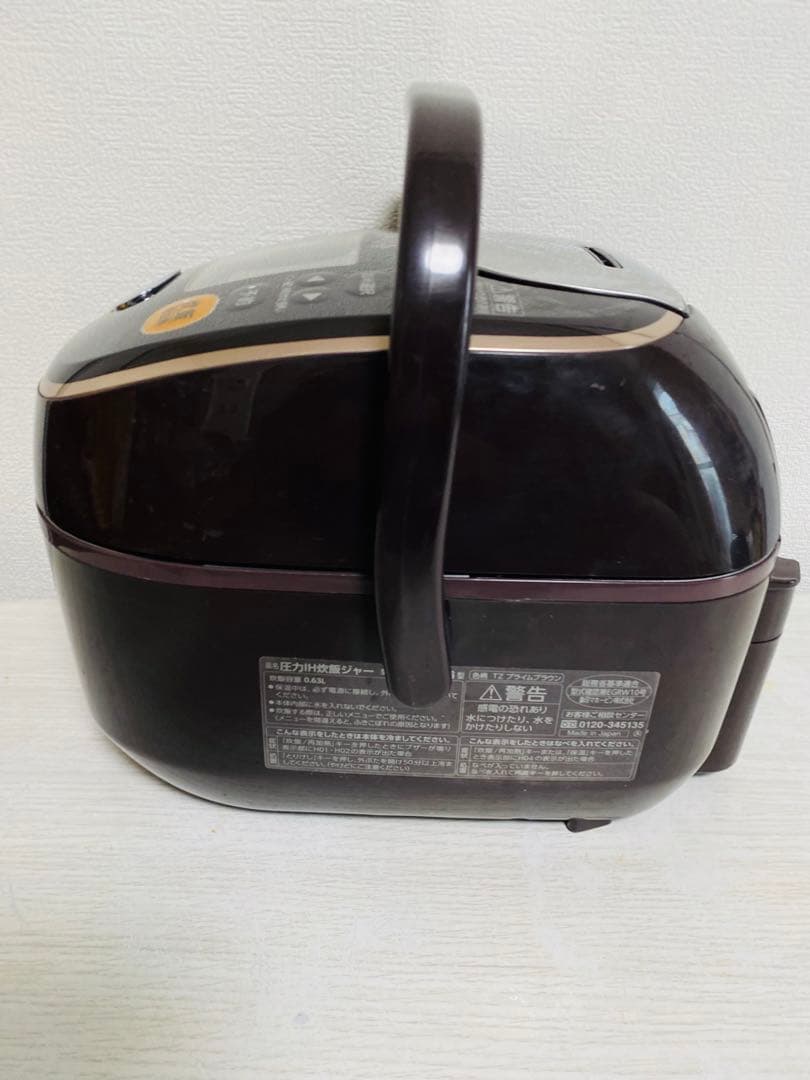 象印 圧力IH炊飯ジャー　極め羽釜　3.5合炊き　NP-QB06-2018年