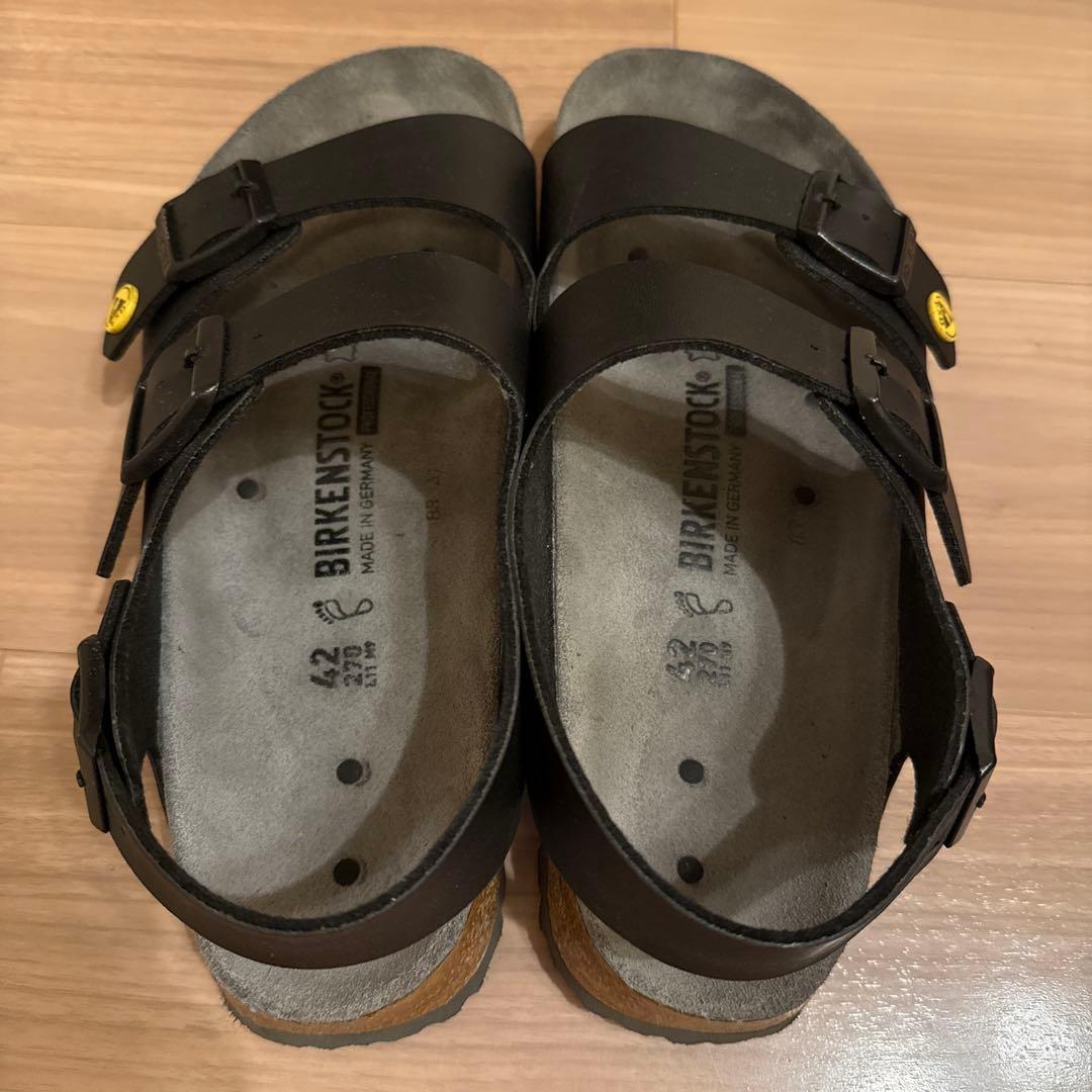 美品！BIRKENSTOCK ブラックサンダル 42 27cm
