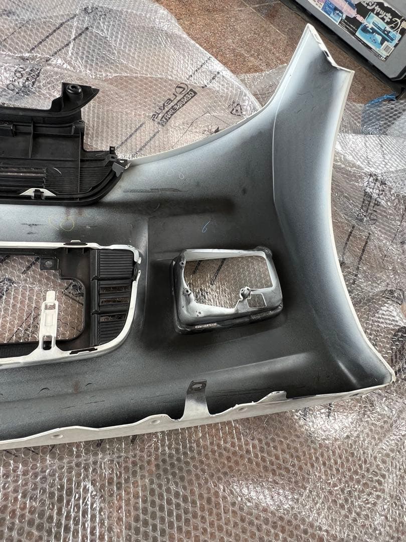 JF1-JF2 NBOXホワイト フロントバンパー NH624P