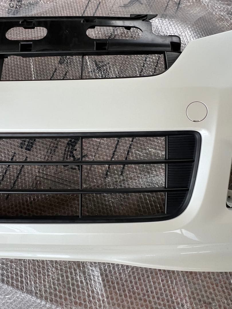 JF1-JF2 NBOXホワイト フロントバンパー NH624P