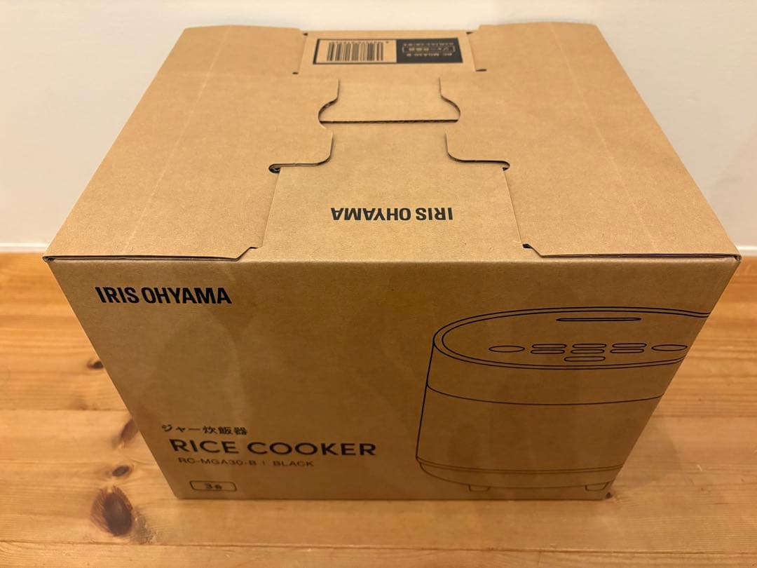 アイリスオーヤマ 炊飯器 3合 ブラック マイコン式 RC-MGA30-B