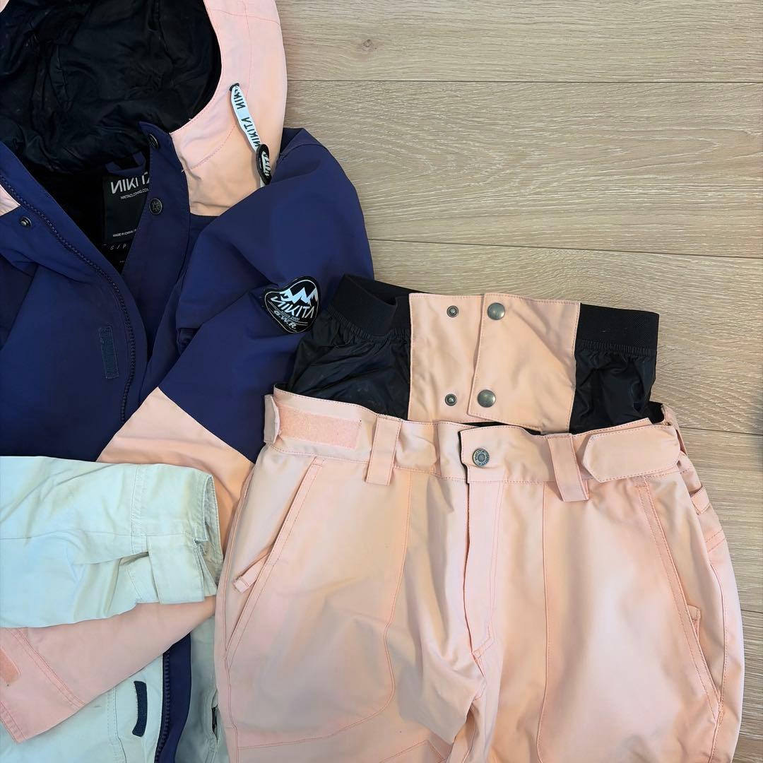 NIKITA スノーボードウェア