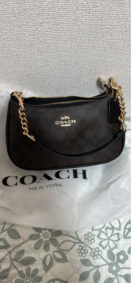 D*a様 COACH ダークブラウン ショルダーバッグ