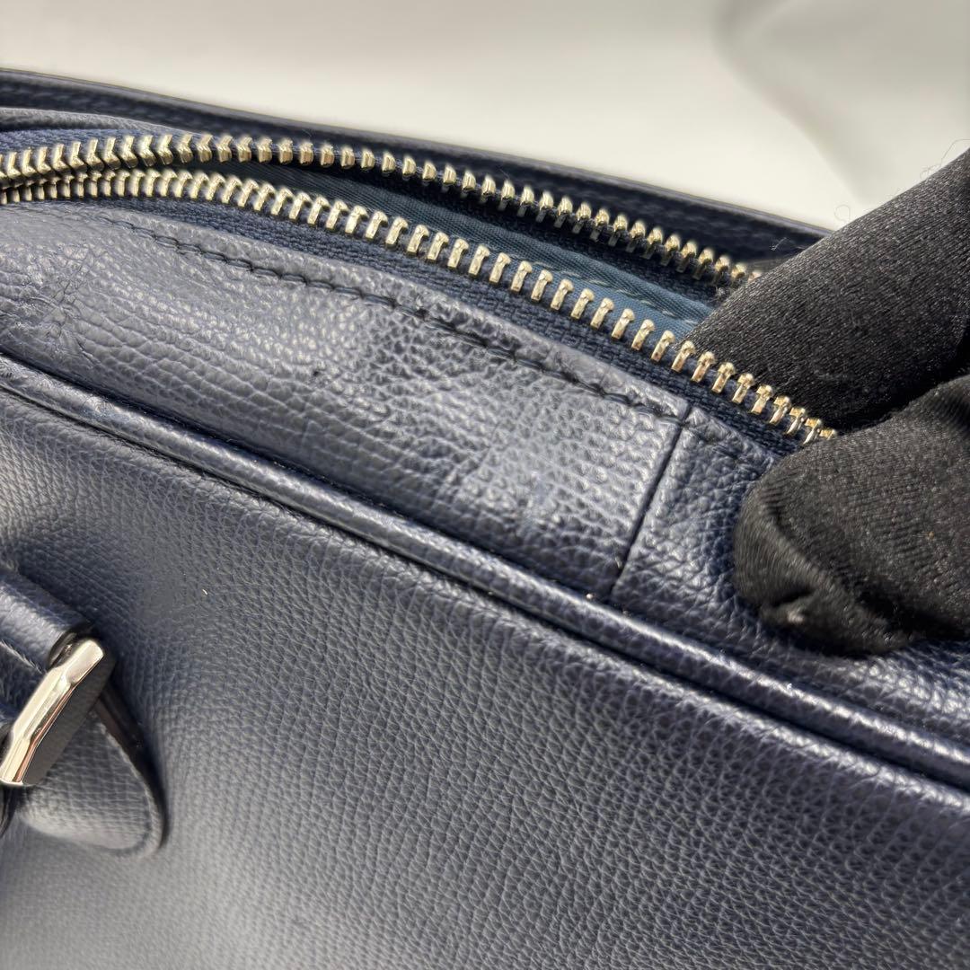 土屋鞄ツチヤカバン レザーブリーフケース ビジネスバッグ A4 肩掛け ネイビー