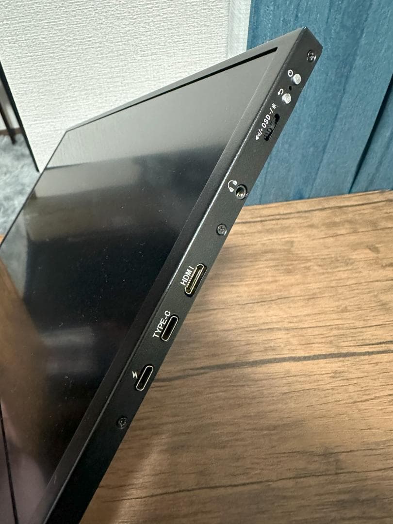 【美品】モバイルモニター 15.6インチ 144Hz モニタースタンド付き