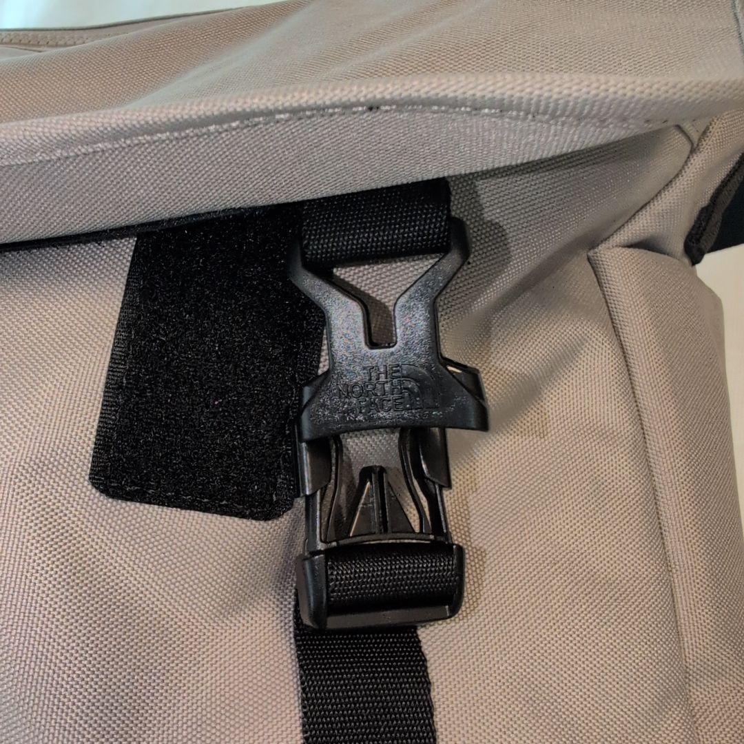 新品 ノースフェイス / ホワイトレーベル メッセンジャーバッグ L ベージュ