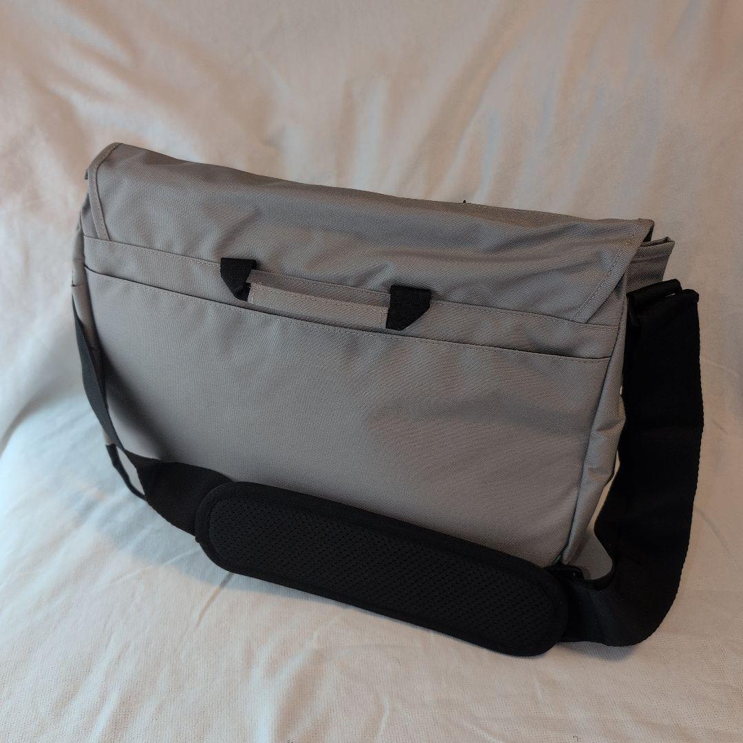 新品 ノースフェイス / ホワイトレーベル メッセンジャーバッグ L ベージュ