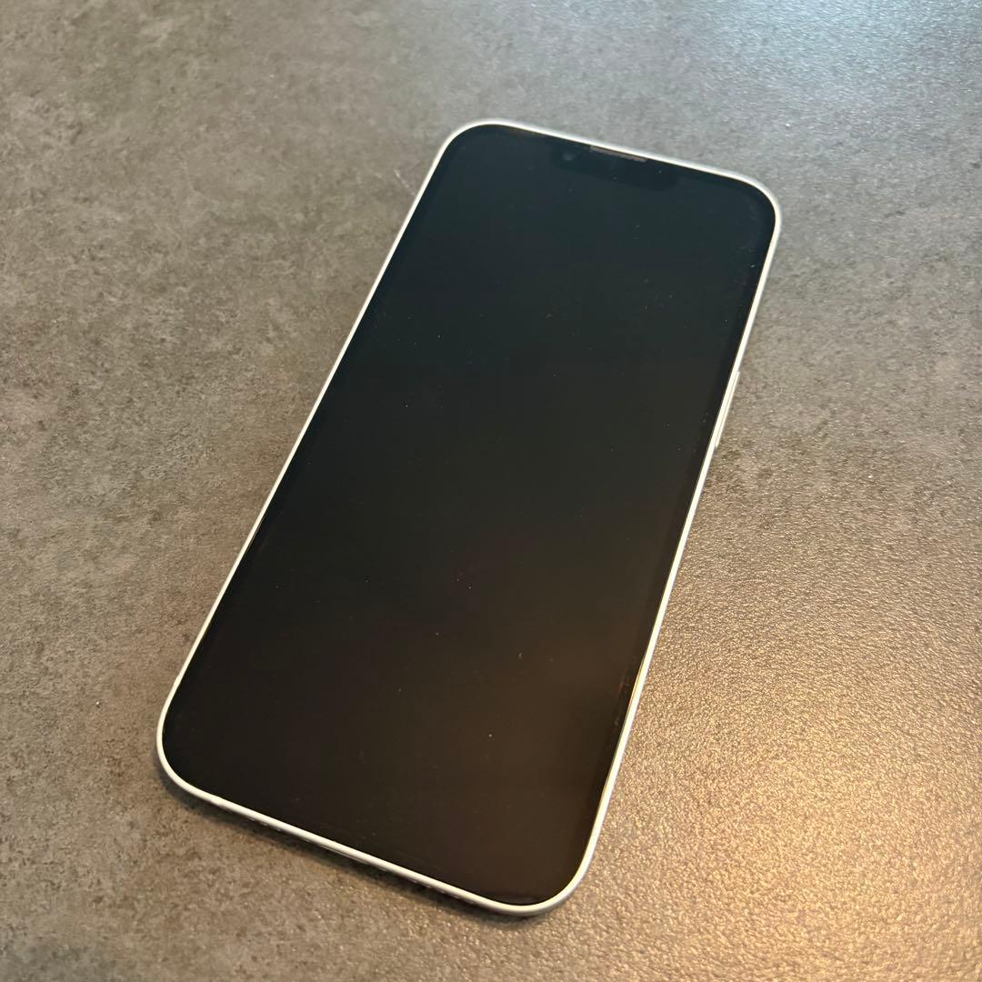 iPhone13 本体 256GB スターライト
