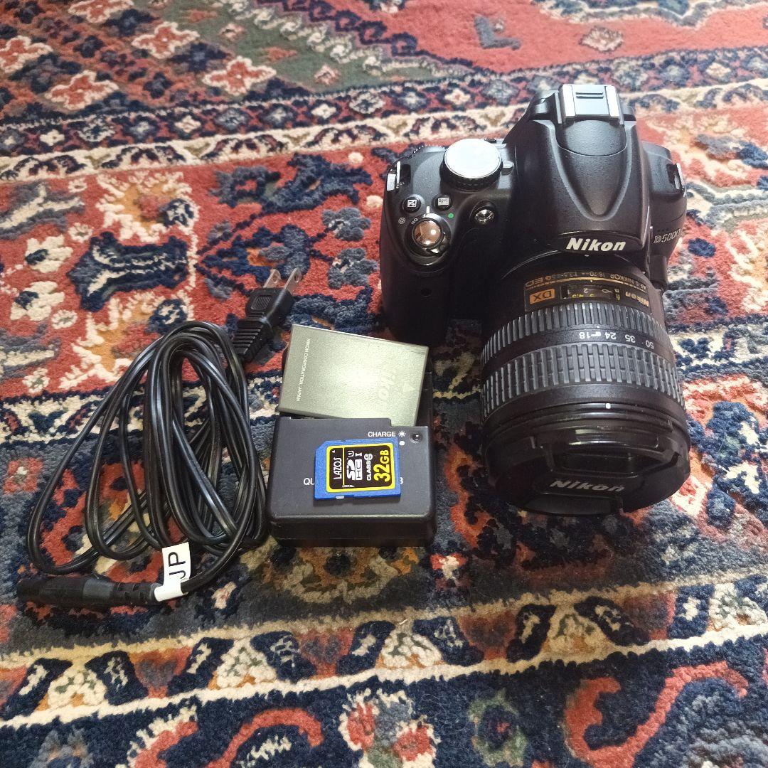 Nikon D5000 DX 18-70MM F3.5-4.5 (4249枚)