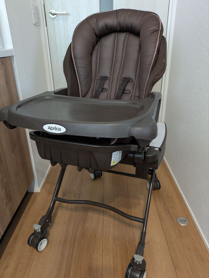 アップリカ ユラリズムオート プレミアム カラー：フォルテシモ 品番：91123