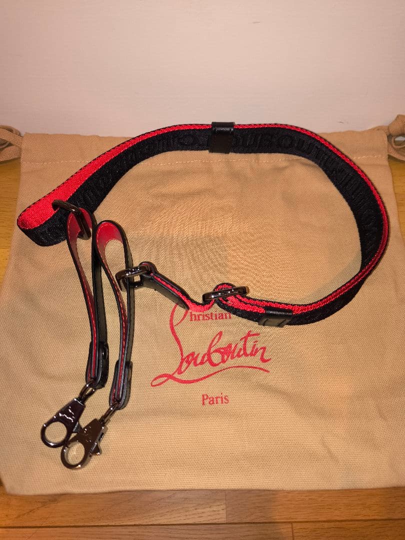 クリスチャンルブタン　エクスプローラーファンク　キーリング