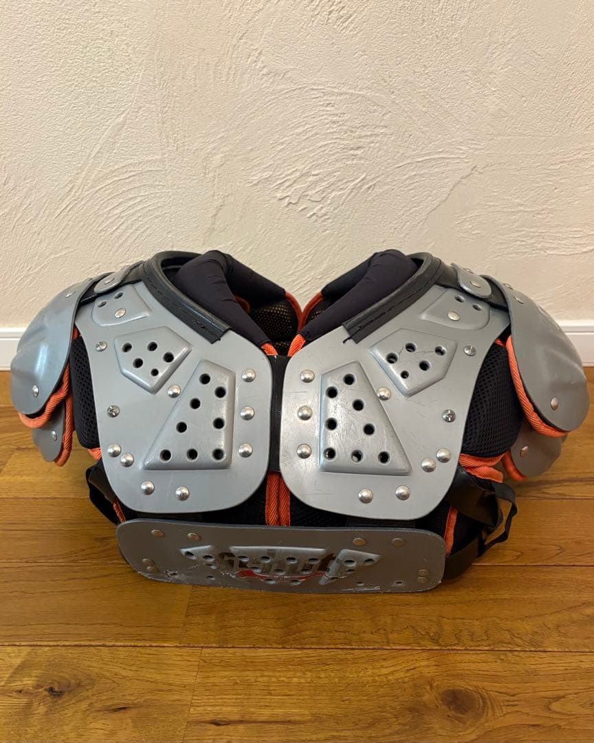 ショルダーパッド アメフト　schutt