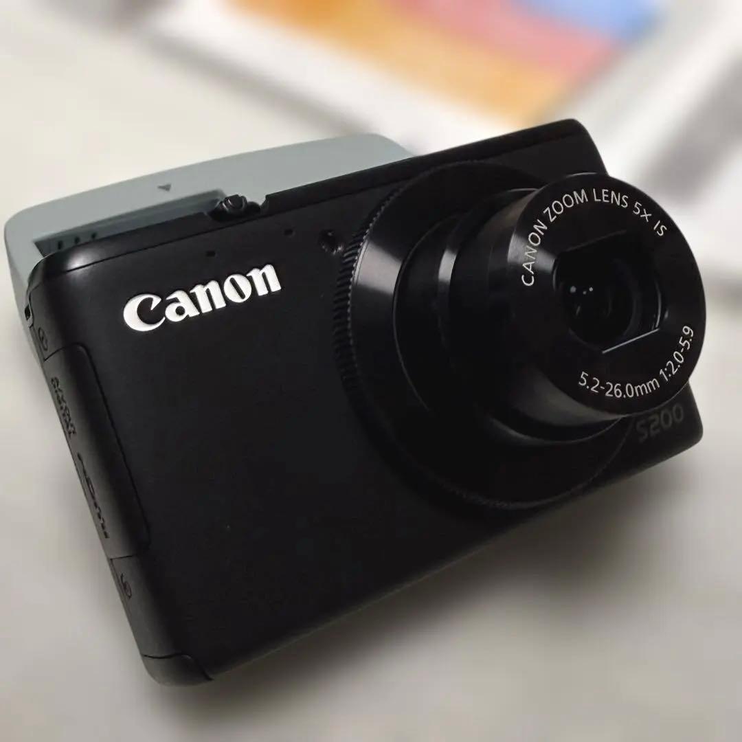 【1回使用の美品】　Canon PowerShot S200