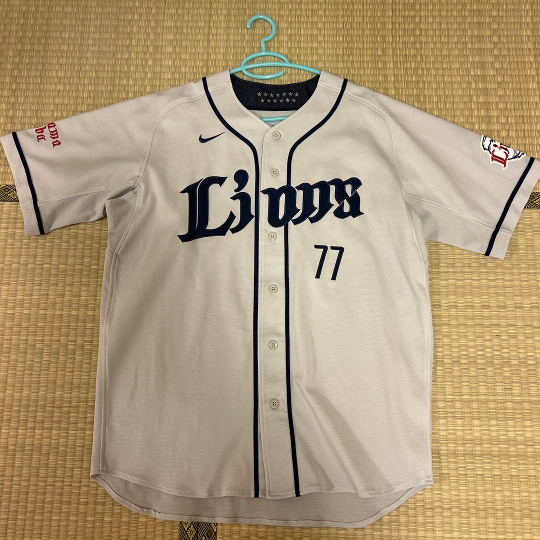 g*s様 新春SALE 埼玉西武ライオンズ 実使用ユニフォーム(おまけ付き)