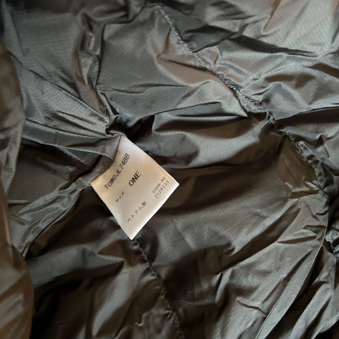 マーモット レイビームス別注 ダウンポンチョ フード ロゴ刺繍 黒