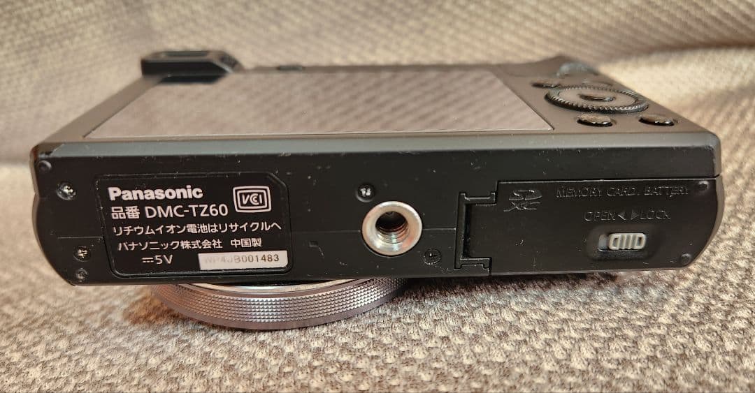 Panasonic Lumix TZ60 コンパクトデジタルカメラ