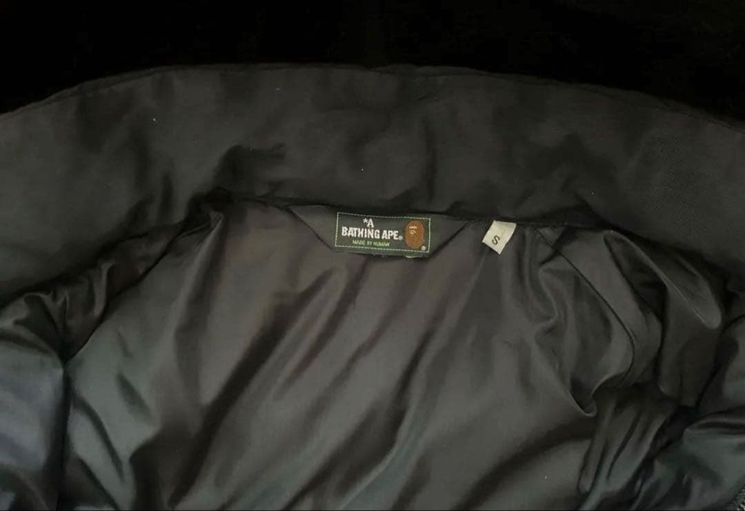 m*0様 A BATHING APE ブラックダウンジャケット フード付き