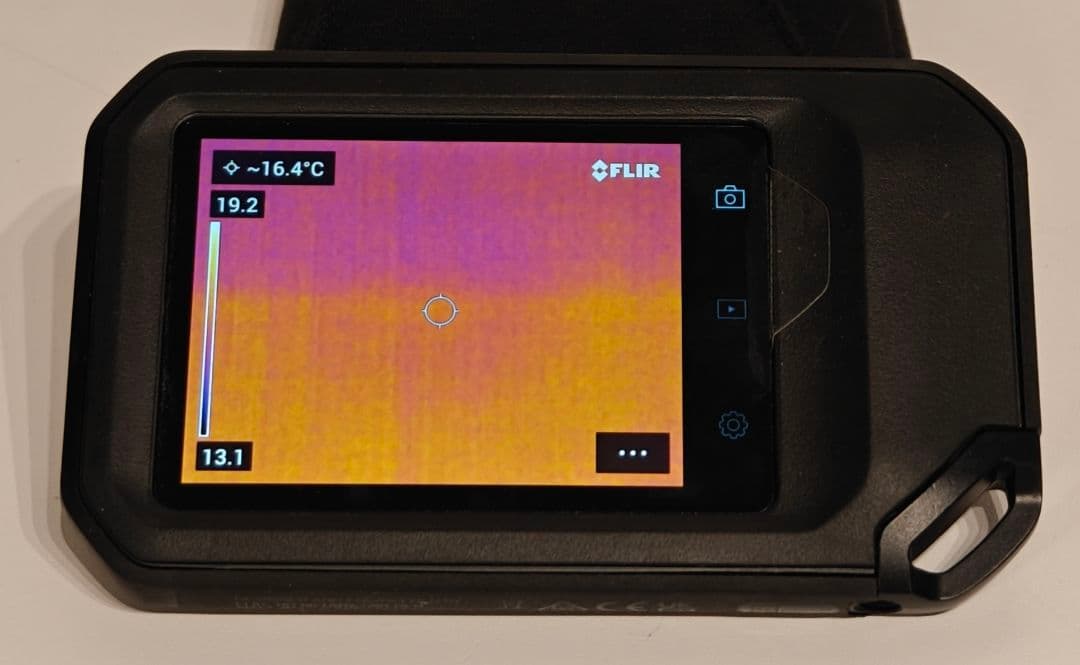 FLIR C3-X コンパクトサーモグラフィカメラ【動作確認済み】