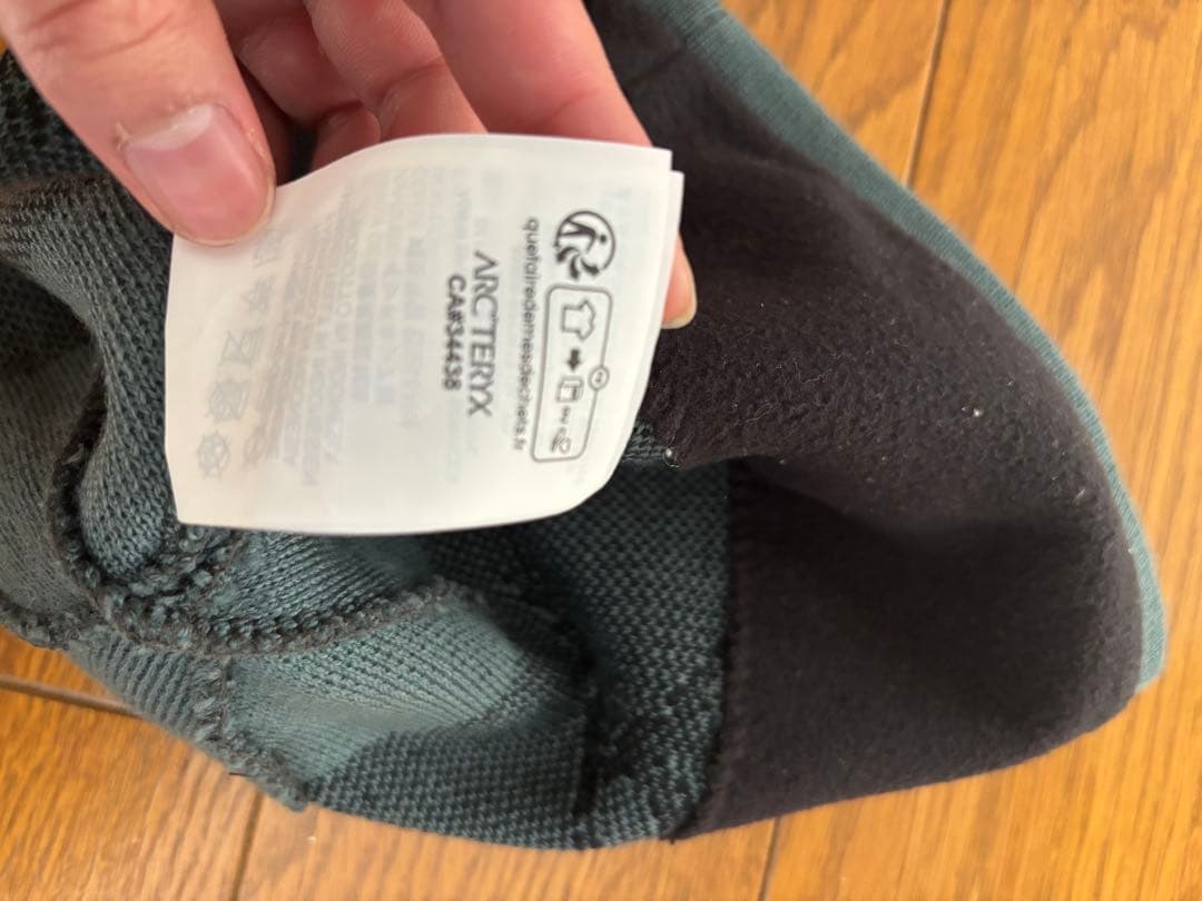 完売品アークテリクスビーニー ARC'TERYX Dark Magic 22AW