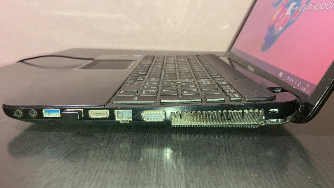 東芝 ノートパソコン dynabook T552/58HB