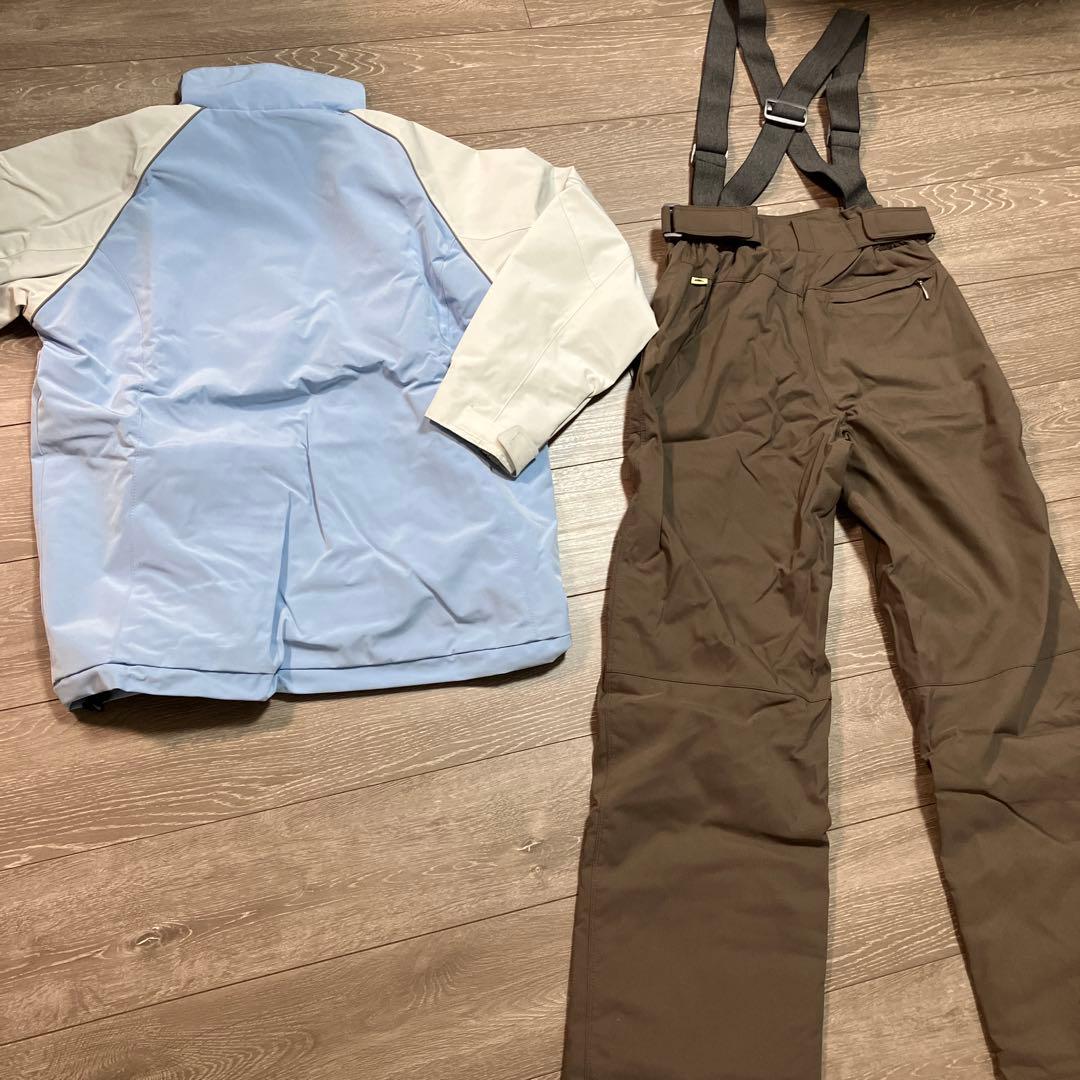 エレッセ　スキーウェアセット 水色ジャケットとパンツ