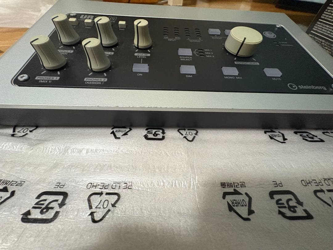 UR28M オーディオインターフェイス