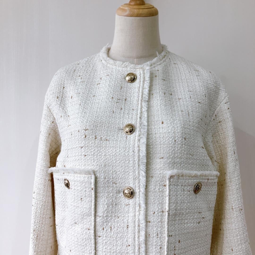 【極美品】　23区　イタリア製布地フリンジラメツイードノーカラージャケット