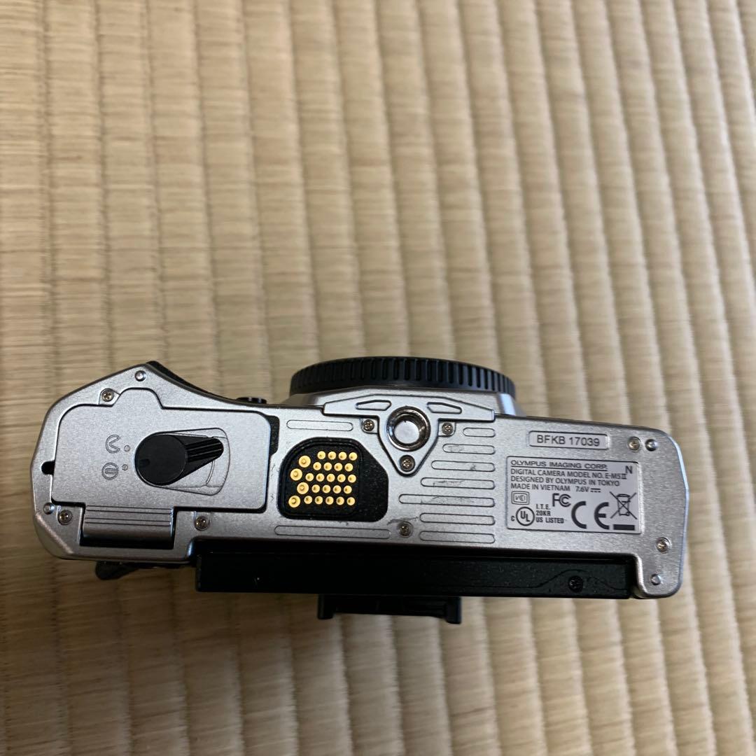 29日まで オリンパス　OLYMPUS OM-D E-M5Ⅱ ショット数473