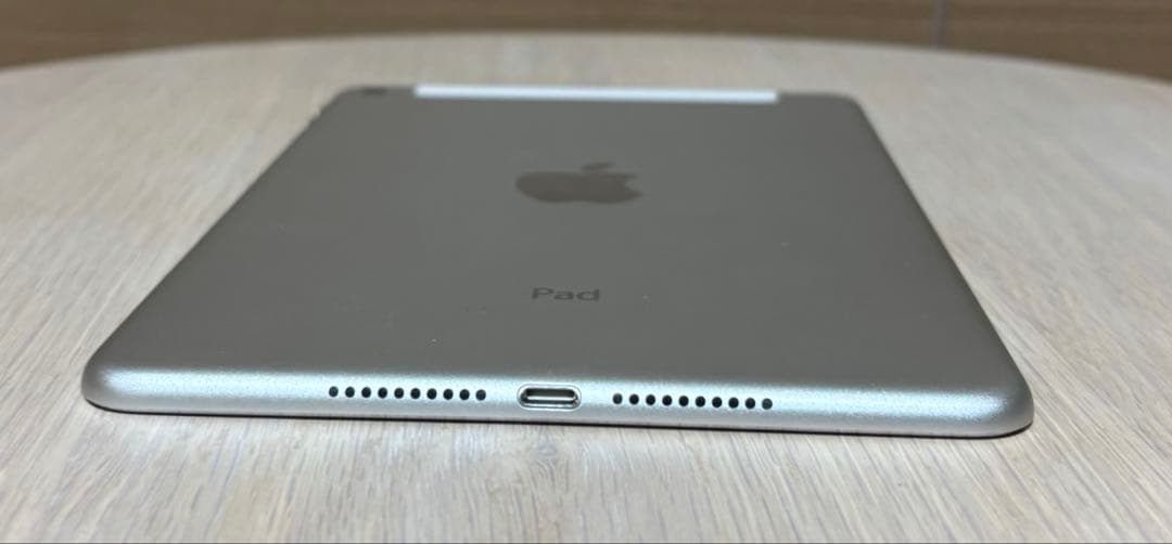 iPad mini4 wifi+cellular 128GB　シルバー