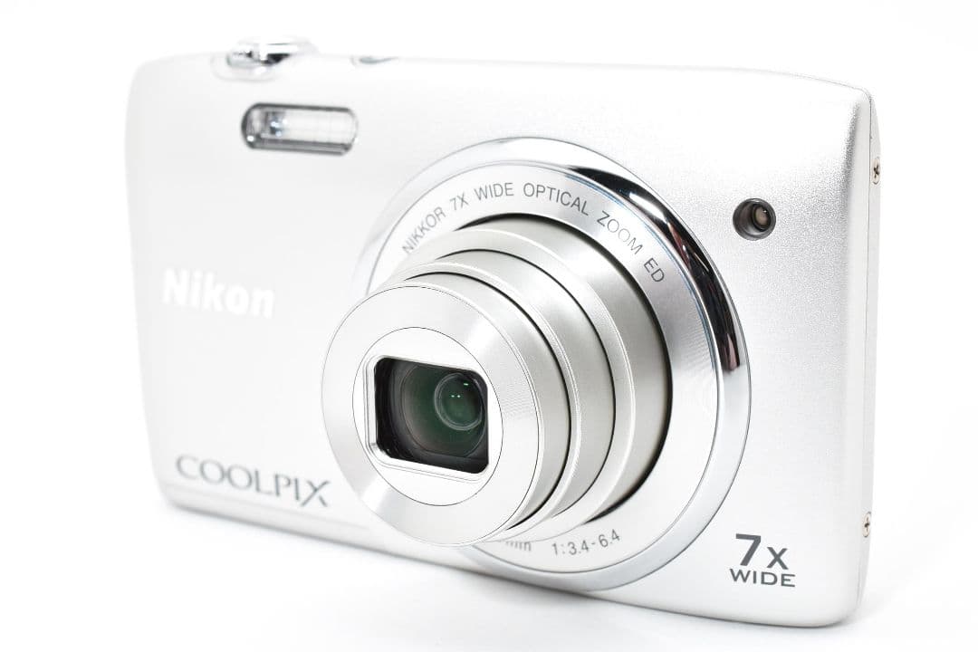 Nikon coolpix S3400 シルバー