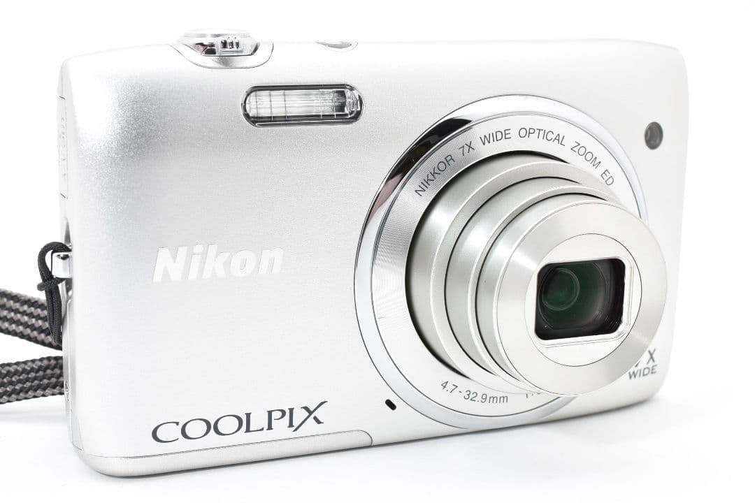 Nikon coolpix S3400 シルバー