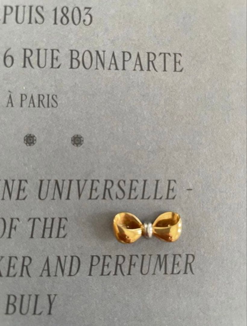 18K ペンダントトップ　ネックレス　ゴールド　リボン　チャーム