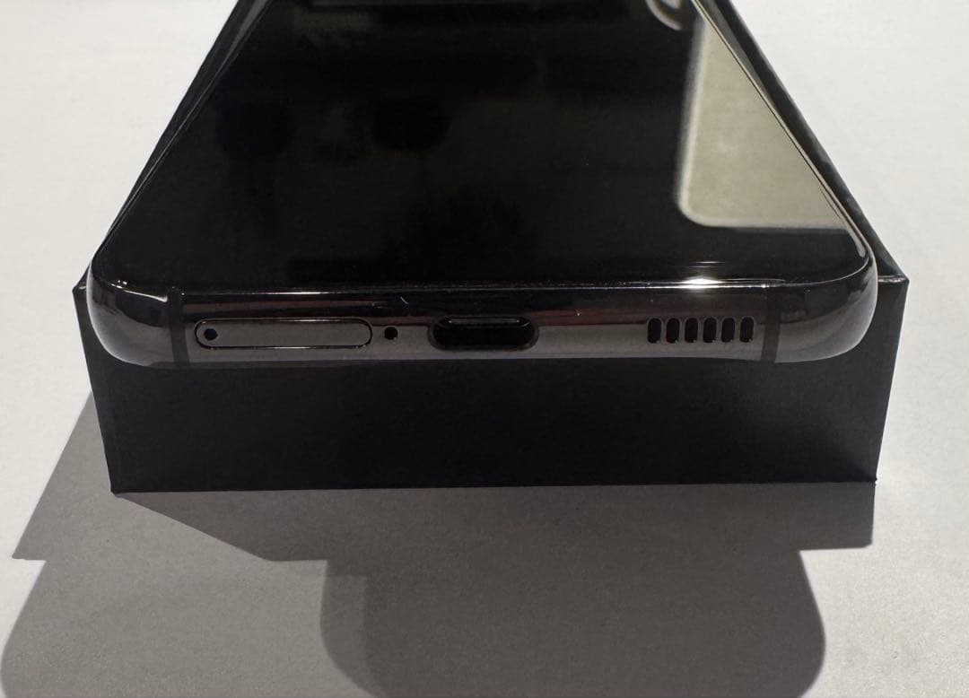 ほぼ未使用　超美品　Galaxy s22 256GB ファントムブラック