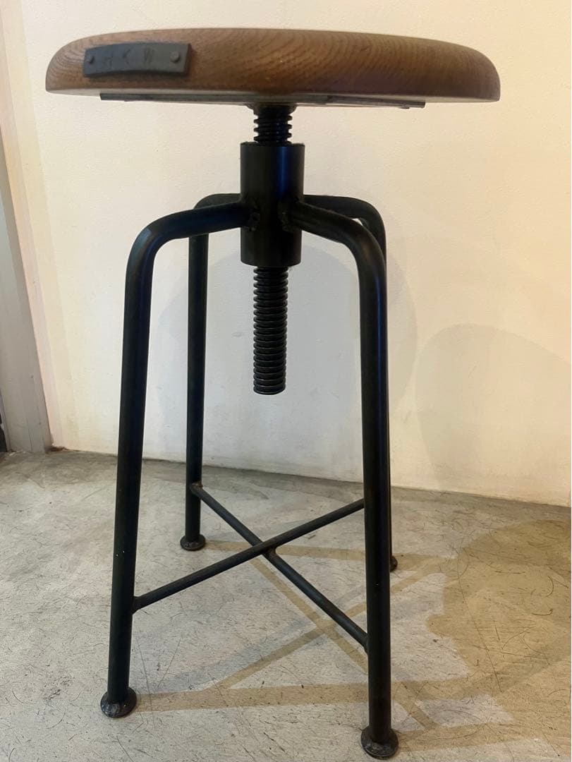 HKW（ヒロファニチャー）アイアンスツール　高さ調整可