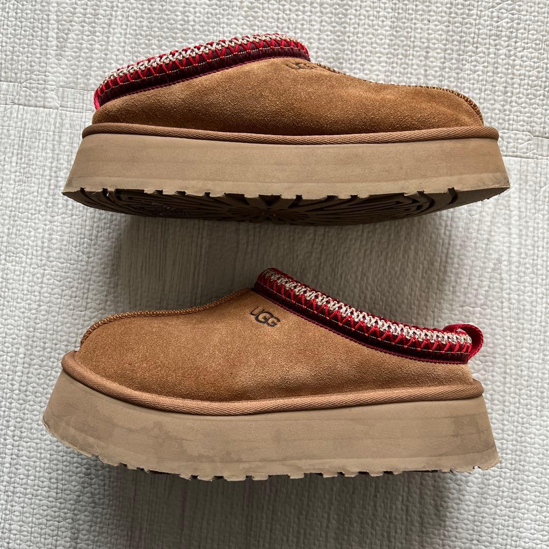 靴 UGG Tazz II 23cm