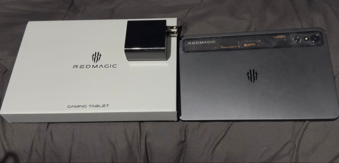 REDMAGIC Gaming Tablet、80W GaN高速充電器付き