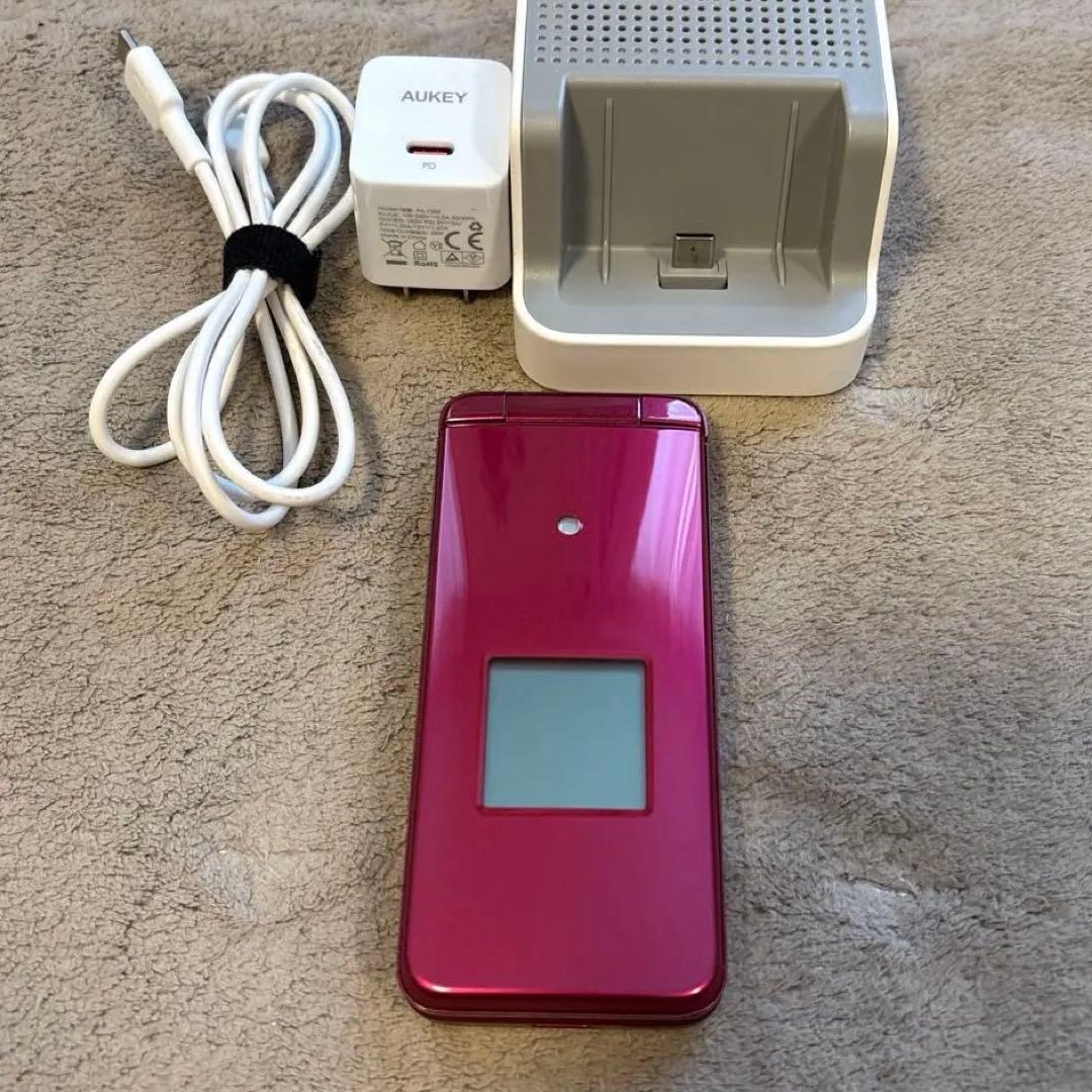 かんたんケータイ KYF43 ワインレッド