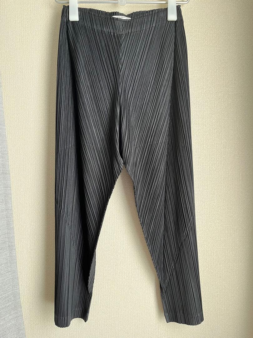 ISSEY MIYAKE PLEATS PLEASE パンツ　プリーツプリーズ