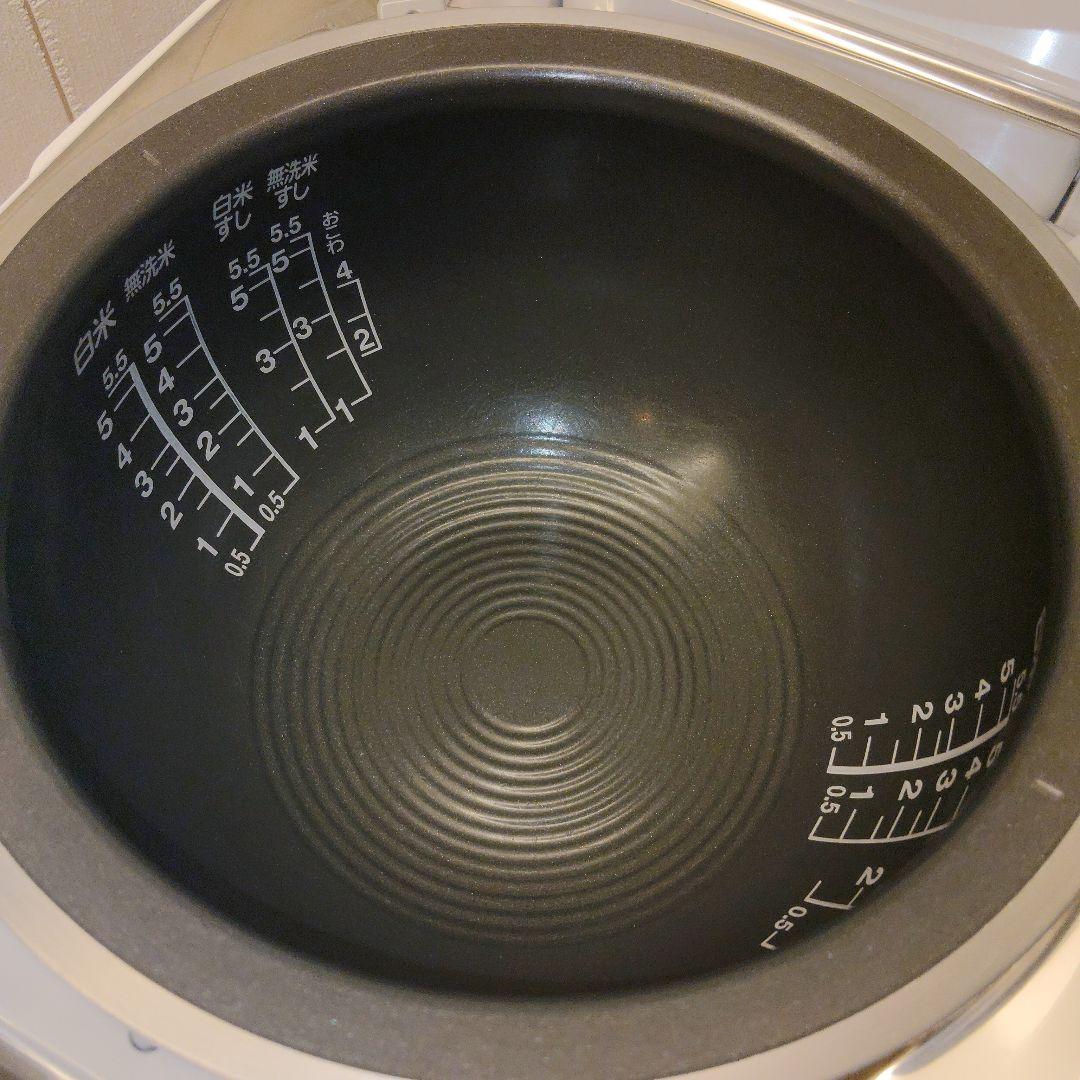 【美品】TOSHIBA 炊飯器 RC-10VWG