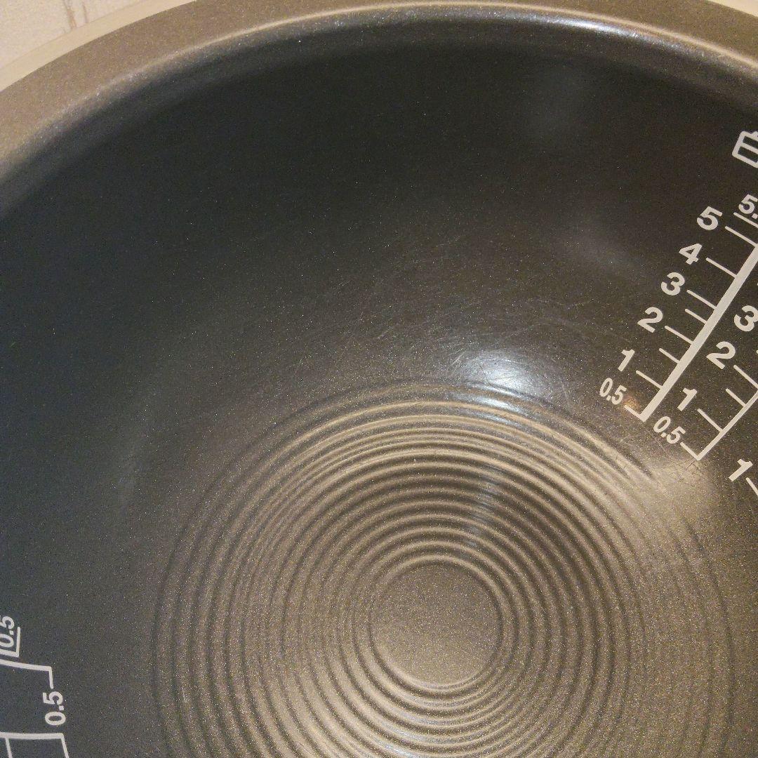 【美品】TOSHIBA 炊飯器 RC-10VWG