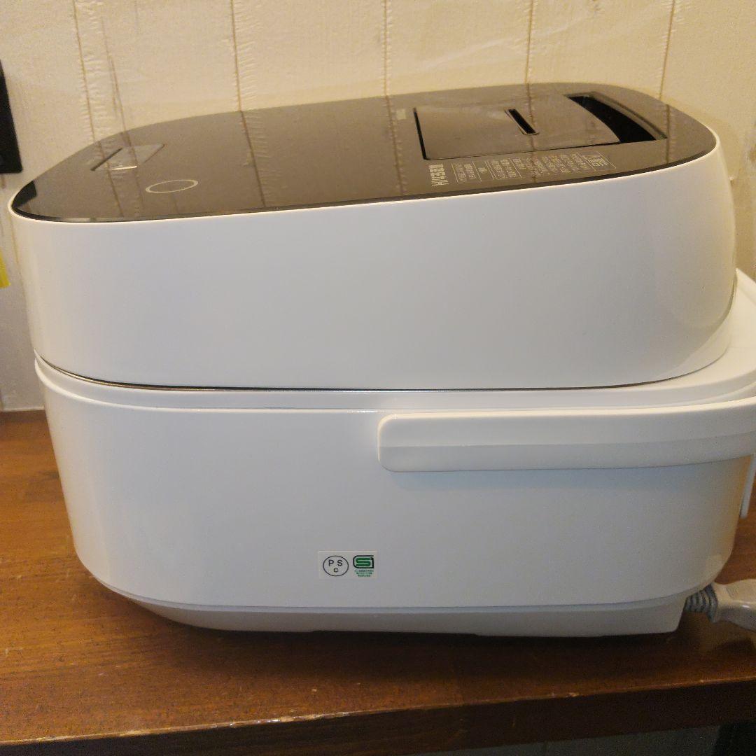 【美品】TOSHIBA 炊飯器 RC-10VWG