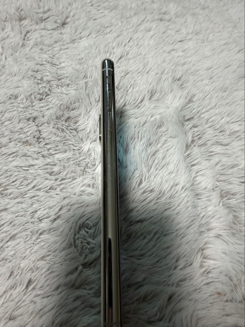 Apple iPhone Xs 256GB SIMフリー