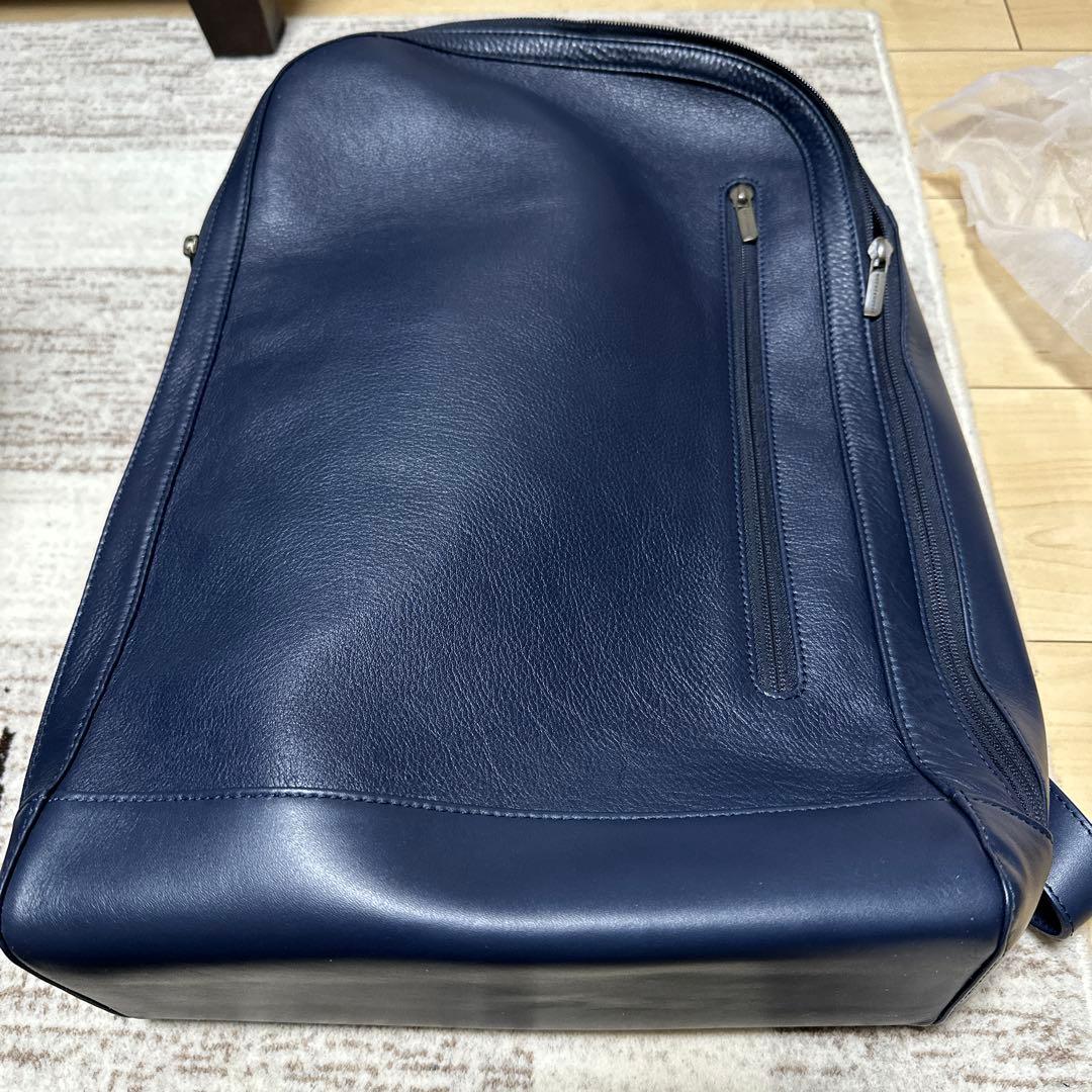 ネイビー レザー リュック 新品タグ付きマザーハウス