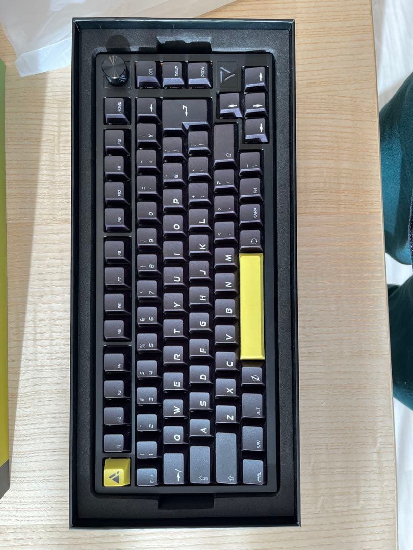 UP-MKGA75-J ゲーミングメカニカルキーボード