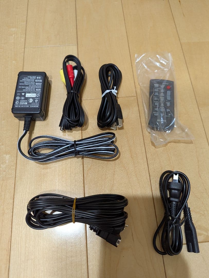 【2月28日まで限定値下げ・キズ少】SONY ハンディカム HDR-CX550V