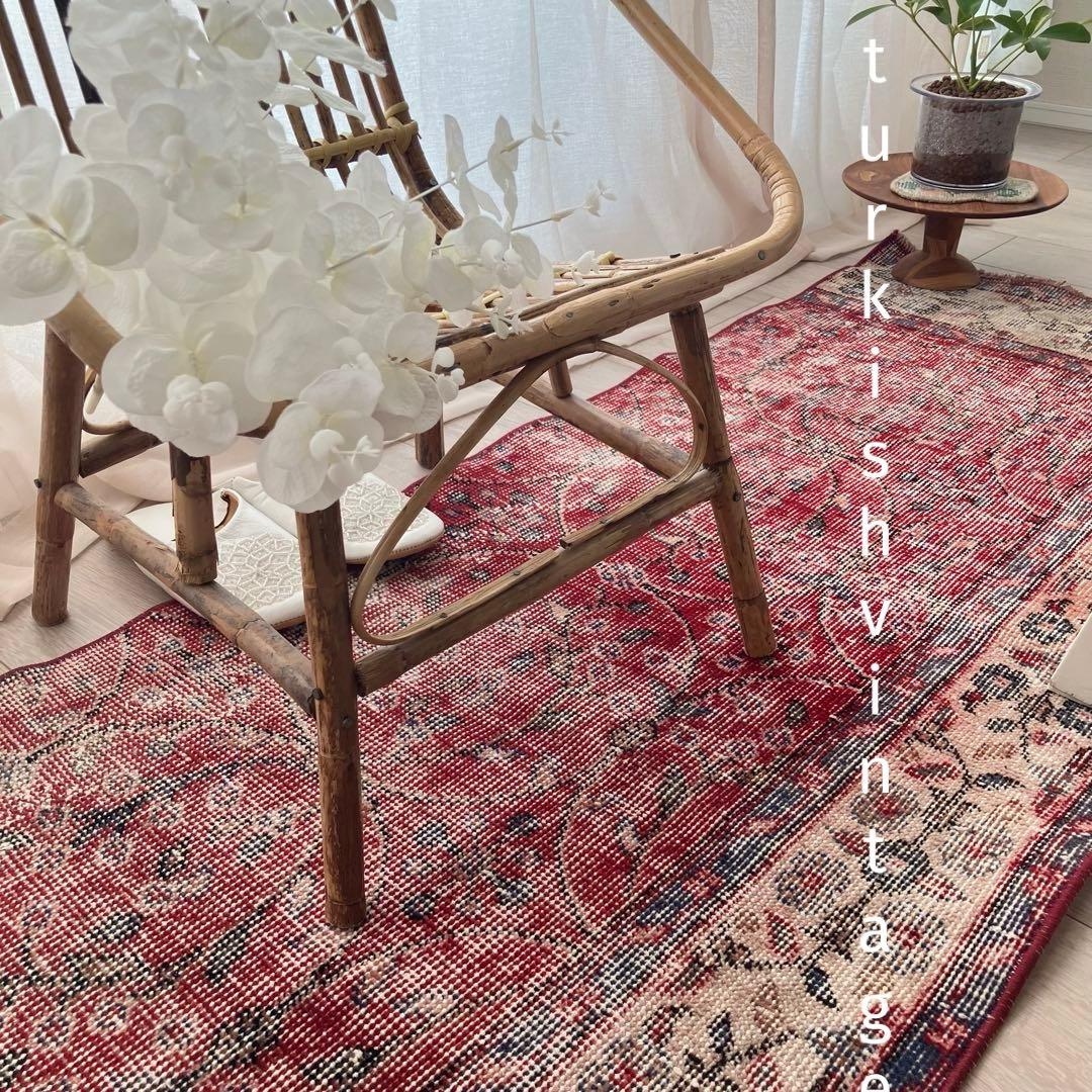 レッド64×222フローラル　ミルキー　ランナー　ロング　トルコヴィンテージラグ