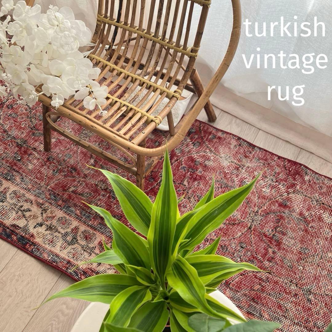 レッド64×222フローラル　ミルキー　ランナー　ロング　トルコヴィンテージラグ